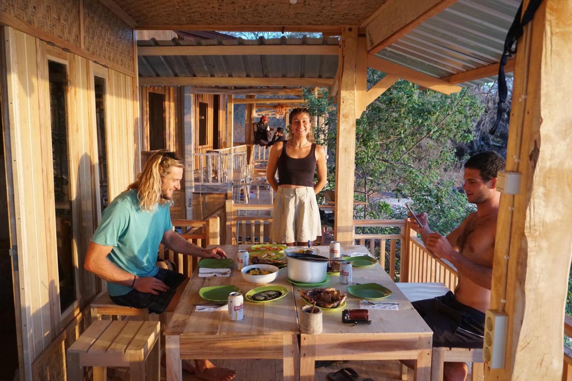 Boneputeh Homestay Taliwang Room photo